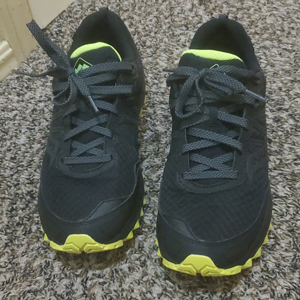 Men's Saucony Trail shoes 10.5